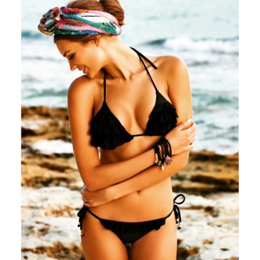 PilyQ Diva Ruffle Bikini - Picture 3 of 12